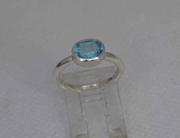 LR236 Blue Topaz set in handcrafted Sterling 925 Silver ring