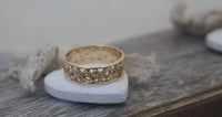 LR392 - hand crafted 9ct yellow gold filigree ring